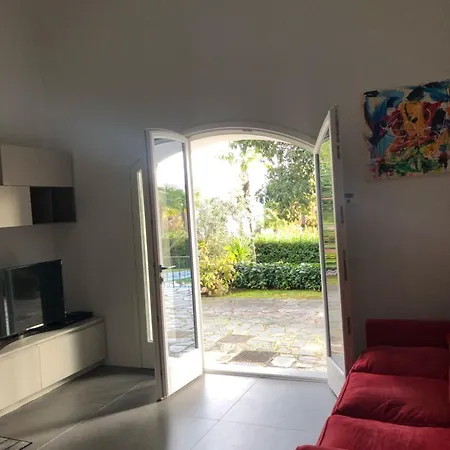 Santa Chiara - Vista Con Piscina *