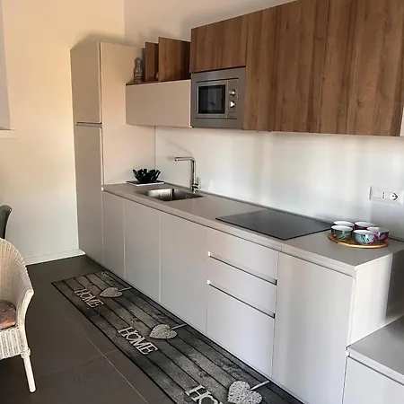 Apartment Santa Chiara - Vista Con Piscina Lesa