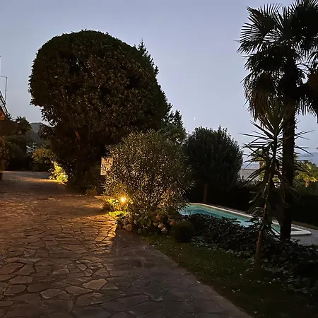 Santa Chiara - Vista Con Piscina *