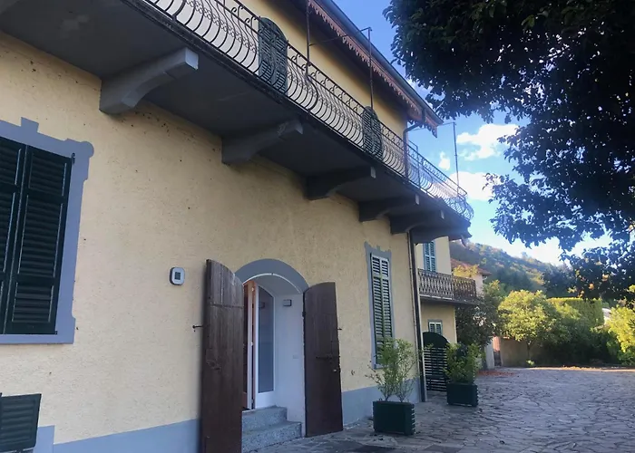 Santa Chiara - Vista Con Piscina