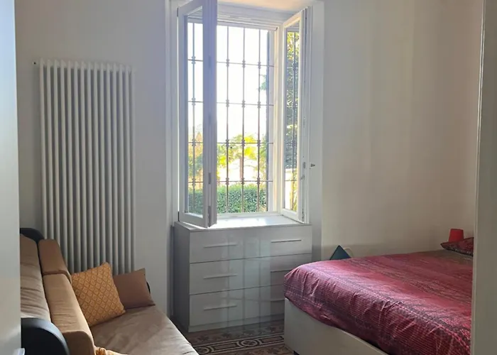 Santa Chiara - Vista Con Piscina * 莱萨