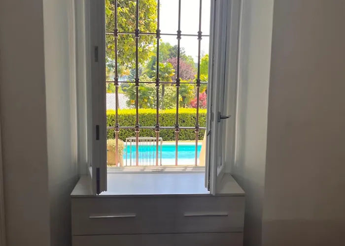 公寓 Santa Chiara - Vista Con Piscina 莱萨